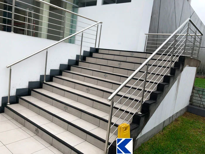 baranda de acero inoxidable para balcón en Lima